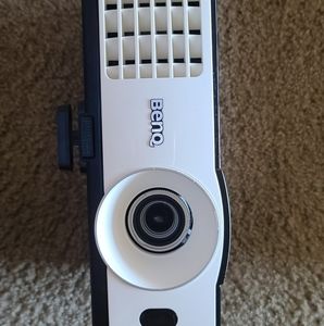 2000 Lumen short throw 3D projector